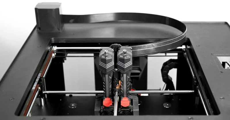 Technik-Bundle: Raise3D Pro3 3D-Drucker im Set